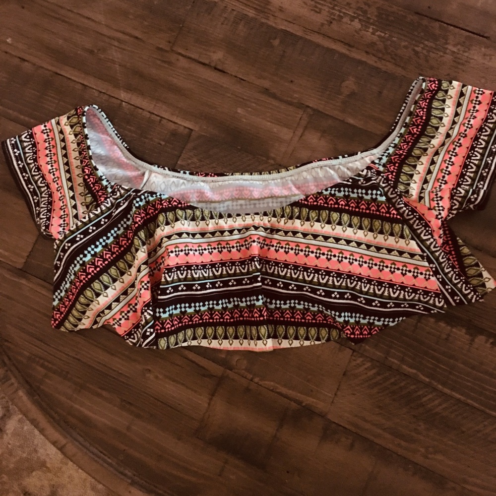 Hobie bathing suit top with off shoulder sleeves